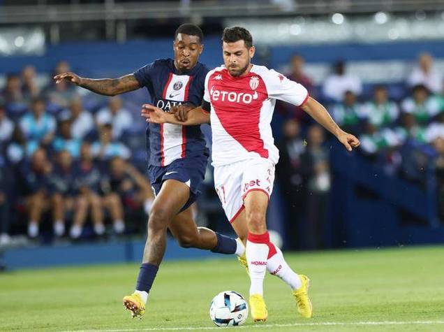 开云-今晨法国杯传出新动向；摩纳哥单刀错失；管理层表态：质疑声仍在；训练强度明显提升(穆斯卡特无缘中超最佳主教练引争议)