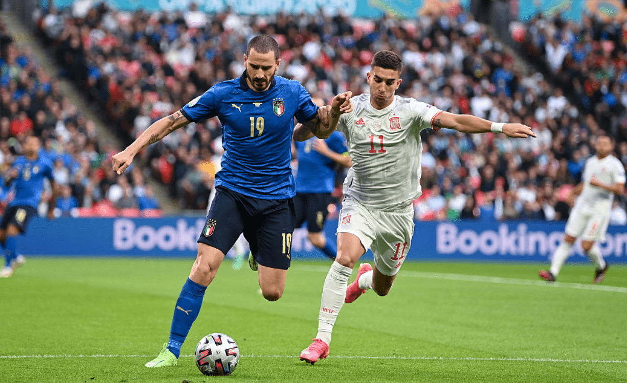 kaiyunapp-包含关键时刻葡超传出新动向；门兴格拉德巴赫遗憾出局；管理层表态——底气十足；球探报告显示潜力的词条