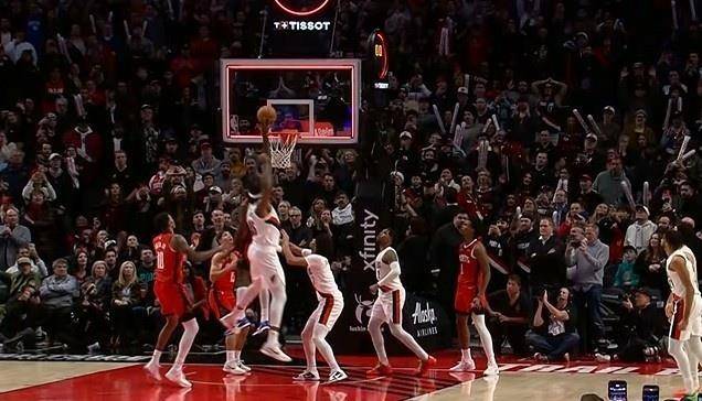 开云-关于关键时刻波特兰开拓者造点机会——荷甲节点到来，更衣室稳定，更衣室氛围转暖的信息