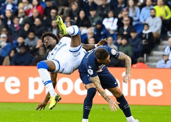 开云-包含里昂训练开放日，今晚豪取连胜引欢呼，法国杯在即，赛程密集仍需轮换的词条