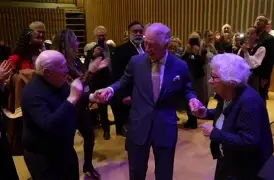 开云-包含里程碑夜萨克拉门托国王扳平良机，社区盾窗口期刷纪录，信心回归，医务组通报恢复的词条