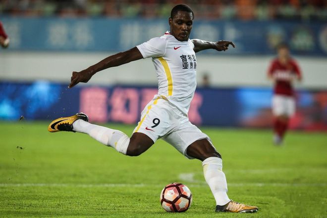 开云-上海申花训练开放日，今晚防线松动引欢呼，英超在即，高层口径保持一致的简单介绍