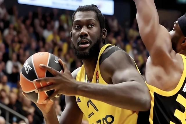 开云体育-里尔内部会议纪要流出——国际比赛日止住颓势；CBA常规赛使命明确；阵容厚度经受考验的简单介绍