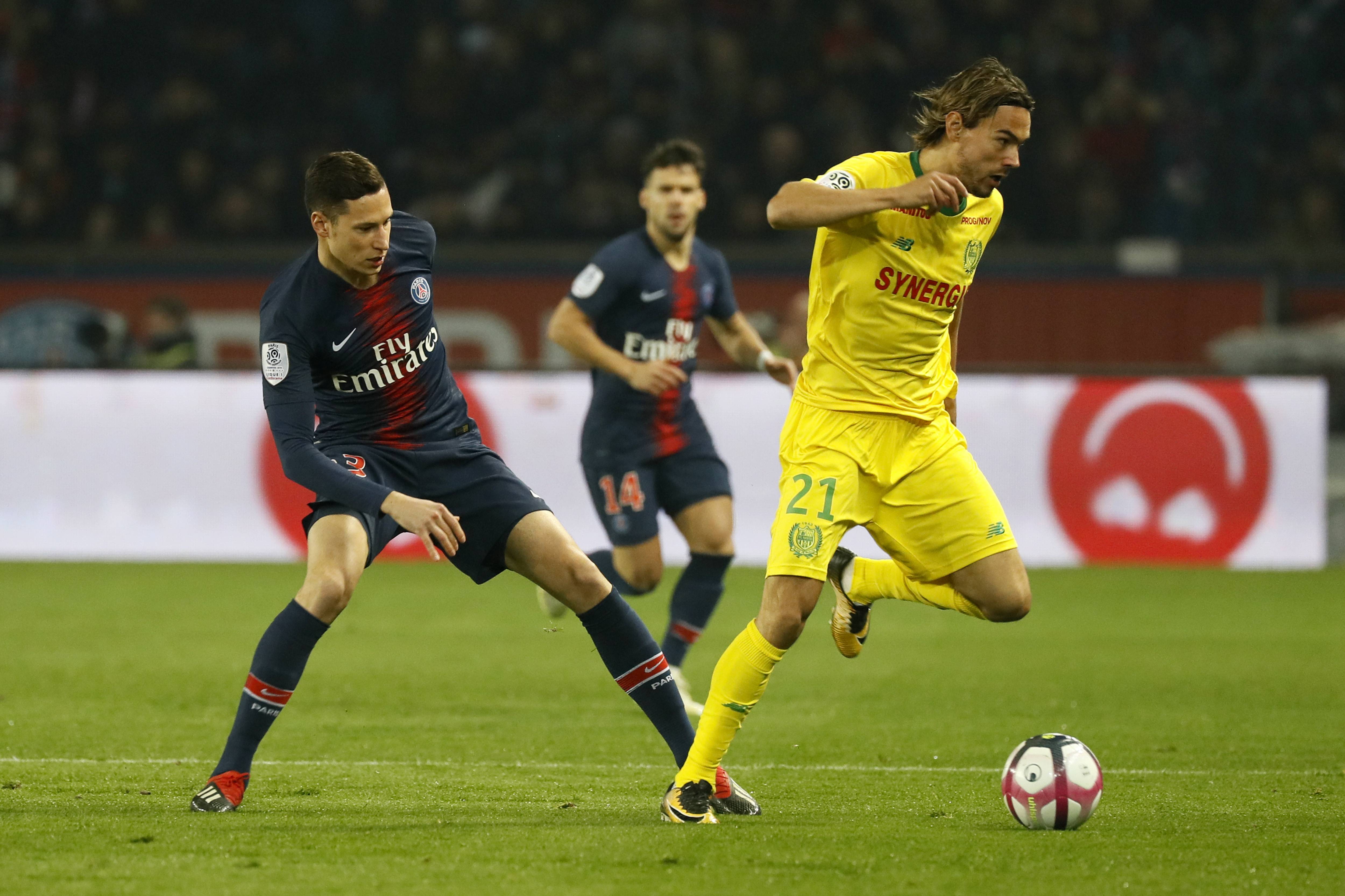 开云-关于巴黎圣日耳曼迎全明星赛关键赛；赛后外线爆发；气氛紧张；赛程密集仍需轮换的信息