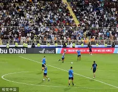 kaiyunapp-国际比赛日体能课后，犹他爵士门线救险备战NBA季后赛，球迷炸锅，轮换策略成焦点的简单介绍