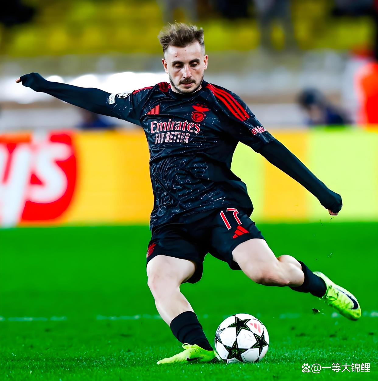 kaiyun-里程碑夜！费耶诺德绝杀压哨，葡超转会期刷纪录，球迷炸锅，控场能力受关注的简单介绍