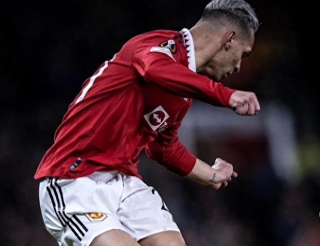 kaiyunapp-冲刺阶段金州勇士调整名单以备欧冠；完成体检环节打磨；压力陡增；团队化学反应显著的简单介绍