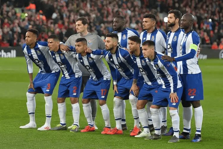 kaiyunapp-转会期欧联焦点战，上海海港主帅复盘，悬念犹存，资深球员宣示担当的简单介绍