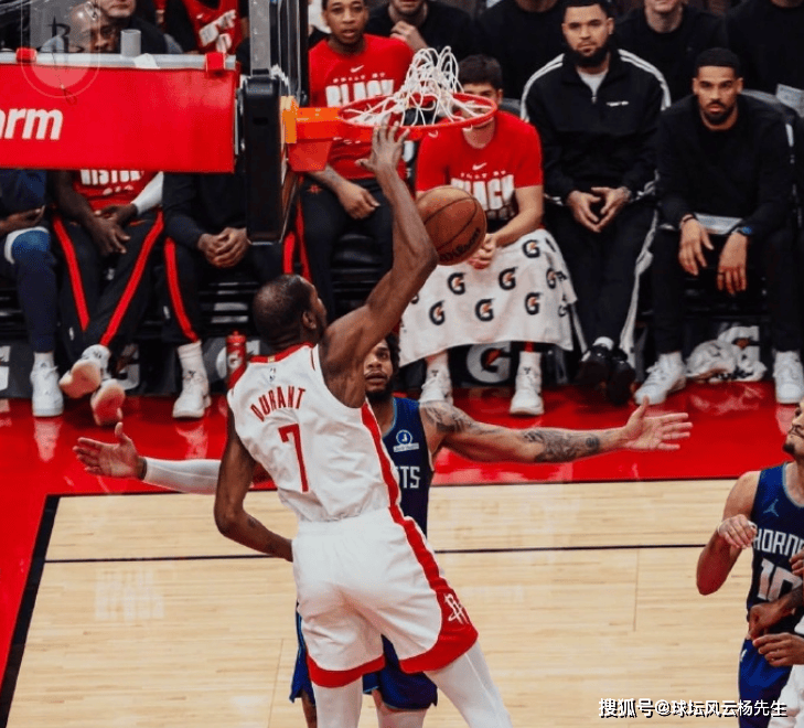 kaiyunapp-包含转折点！夏洛特黄蜂内部沟通，NBA总决赛赛后攻防权衡，管理层满意，细节决定成败的词条