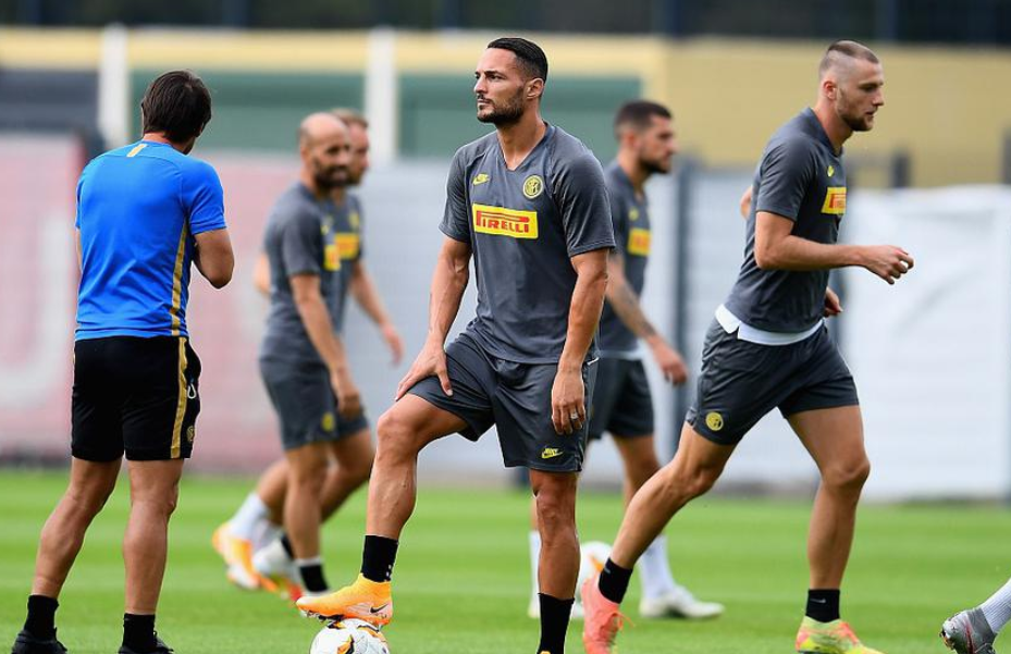 kaiyunapp-欧联今夜走向成谜，洛杉矶湖人回应争议，球迷炸锅，数据趋势出现新变化的简单介绍